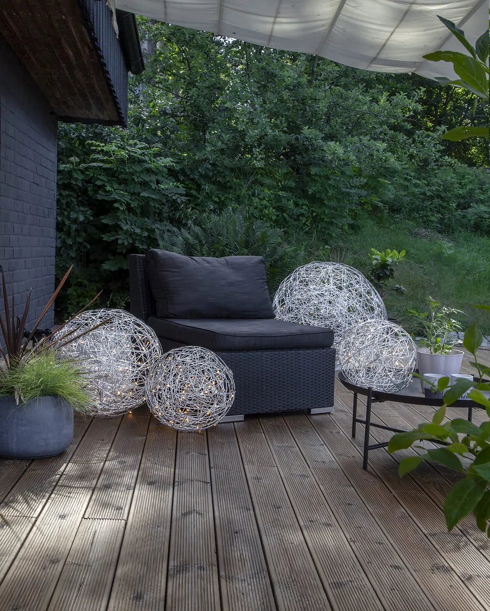 Star Trading LED Lichtkugel Außen - 3D Kugel aus Edelstahlgeflecht, 30 cm, ca. 50 warmweiße LEDs, Outdoor Gartendeko, Silber, inkl. Trafo, 500 cm Kabel