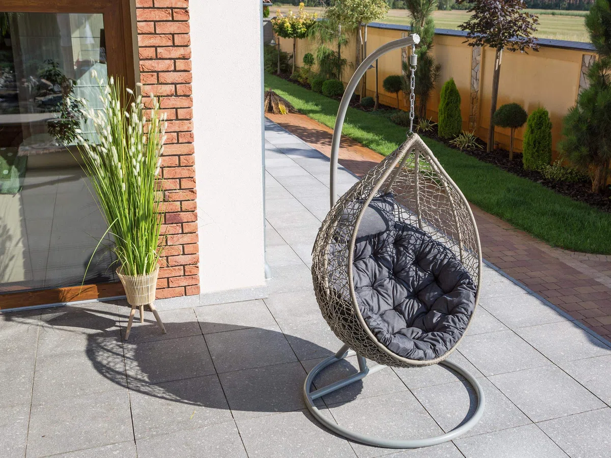 PillowPrim Hängesessel Kissen, Auflage für Polyrattan/Rattan Hängeschaukel, Polster, Hängekorb, Schaukel Korb, Schaukelkissen Rückenkissen in der Farbe Graphit