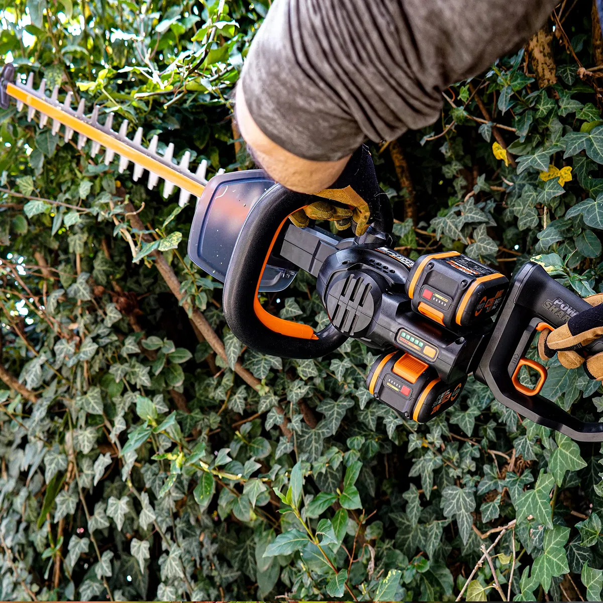 WORX WG286E.9 Nitro Profi Akku Heckenschere 40V – präziser Schnitt auch bei schwierigen Winkeln – leistungsstarker bürstenloser Motor – 58cm Schnittlänge – 27mm Zahnabstand – ohne Akku & Ladegerät