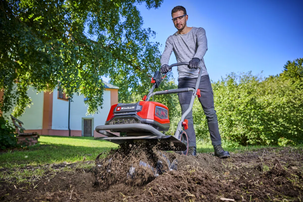 Einhell Akku-Bodenhacke GP-CR 36/45 Li E BL Power X-Change (36 V, Brushless, 45 cm Arbeitsbreite, 23 cm Arbeitstiefe, höhenverstellbare Räder, inkl. 2x 4,0 Ah Akkus + Twincharger)
