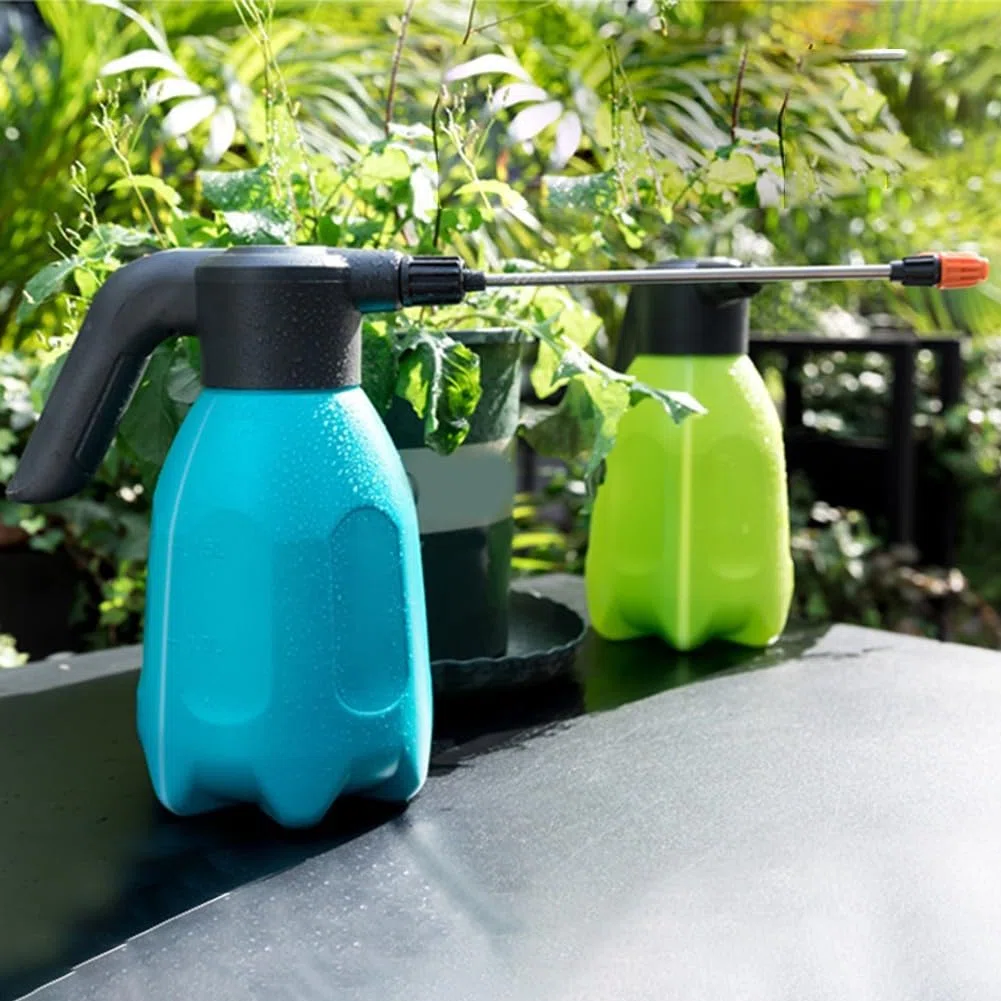 Elektrische Sprühflasche, 2 l, wiederaufladbar, für Pflanzen und Automobil-Details, verstellbare Nebel-/Strahldüse, ergonomischer HDPE-Tank mit transparentem L-Blue-Land
