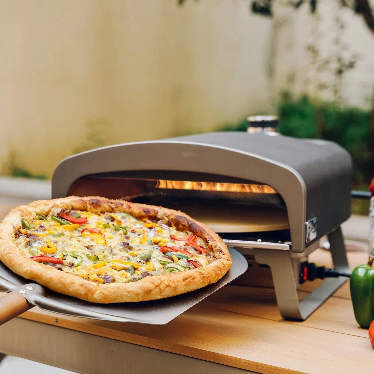 Q Pizza Gas Pizzaofen mit Drehfunktion, 50 mbar Outdoor Gas Pizza Ofen mit 33cm Pizzastein, Tragbarer für Garten Terrasse und Balkon, Schwarz
