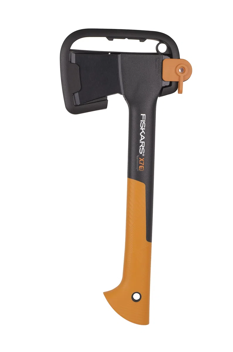 Fiskars Spaltaxt, Länge: 96 cm, Antihaftbeschichtet, Schwarz/Orange, X27–XXL, 2,57 kg & Universalaxt, Inklusive Klingen- und Transportschutz, Länge: 35,5 cm, Antihaftbeschichtet, Schwarz/Orange, X7-XS